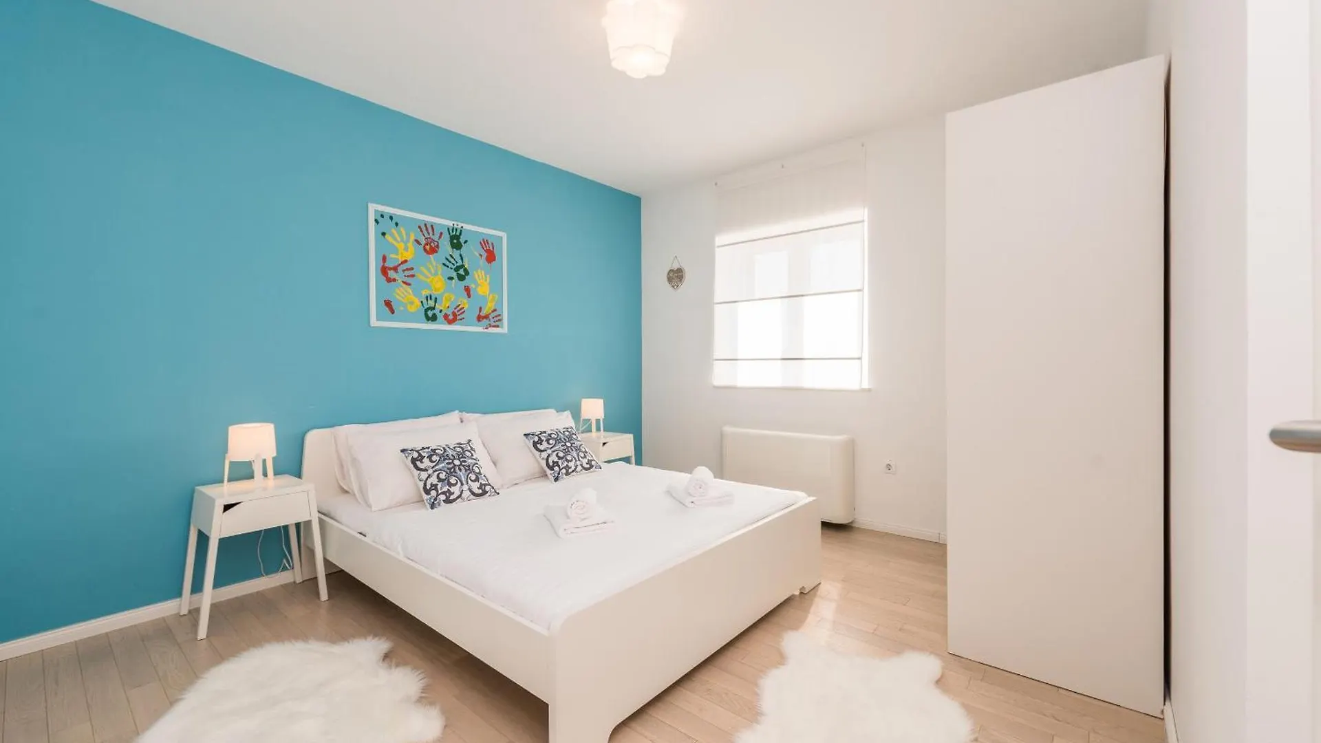Villa Field Hill With Swimming Pool And Tennis Court Poljica