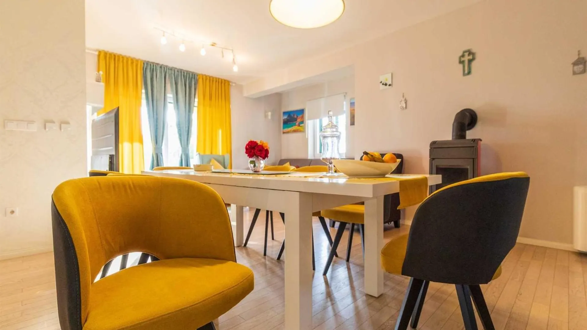 Villa Field Hill With Swimming Pool And Tennis Court Poljica  Croatia