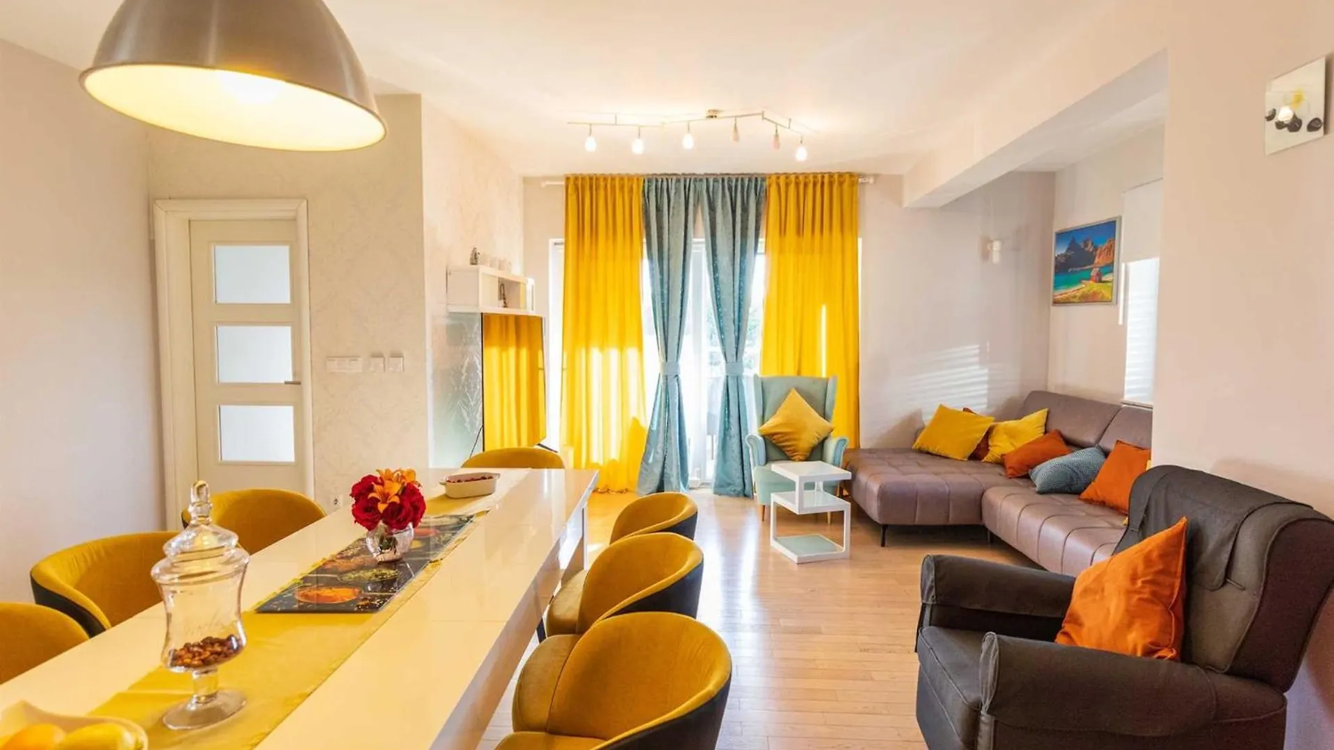 Villa Field Hill With Swimming Pool And Tennis Court Poljica