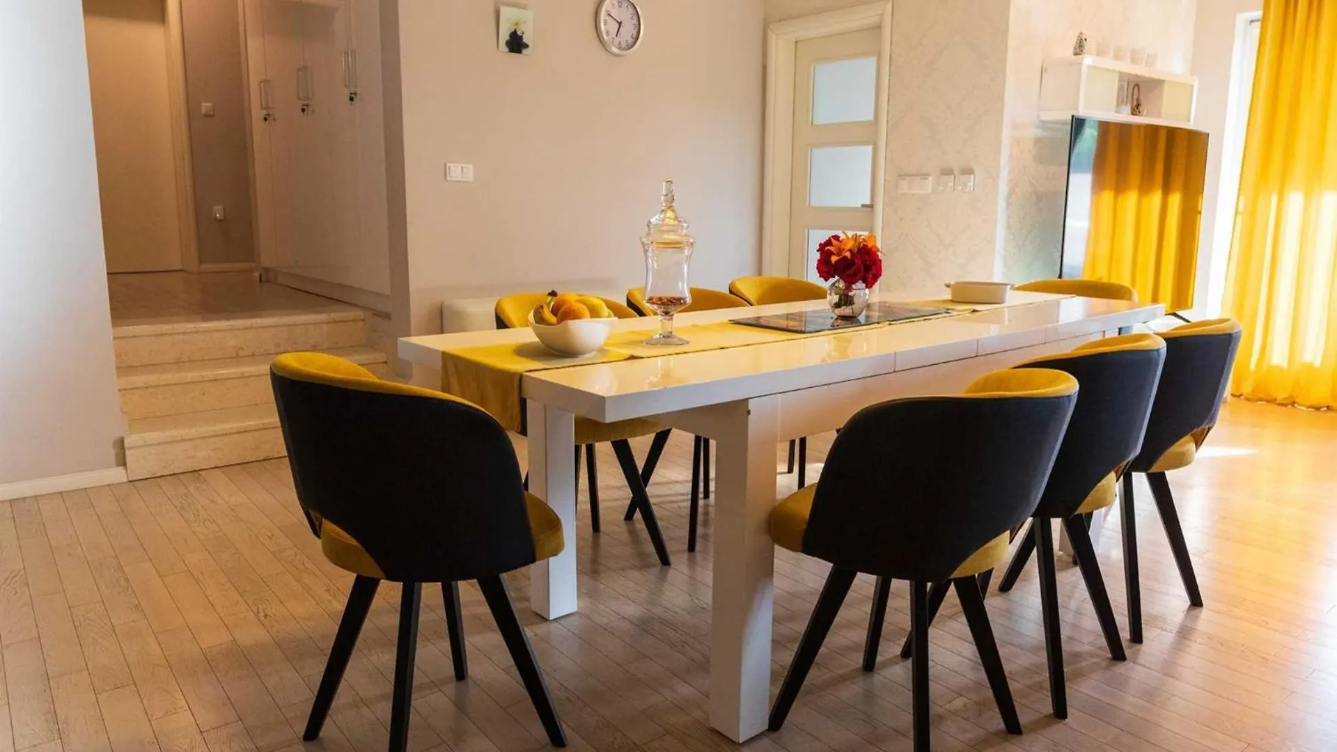 Villa Field Hill With Swimming Pool And Tennis Court Poljica  Croatia